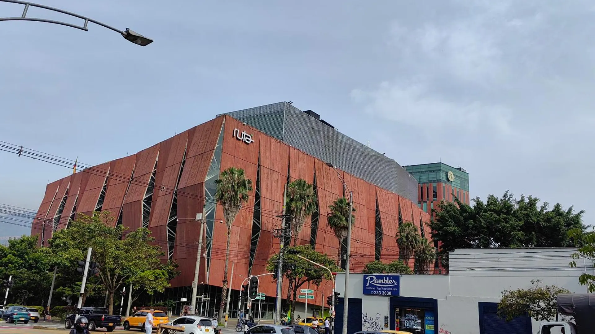 Apartamento Cerca A La Estacion Hospital Medellin Colombia